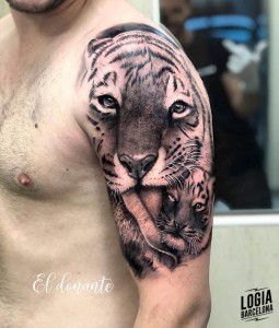 tatuaje_brazo_tigres_logia_barcelona_el_donante 